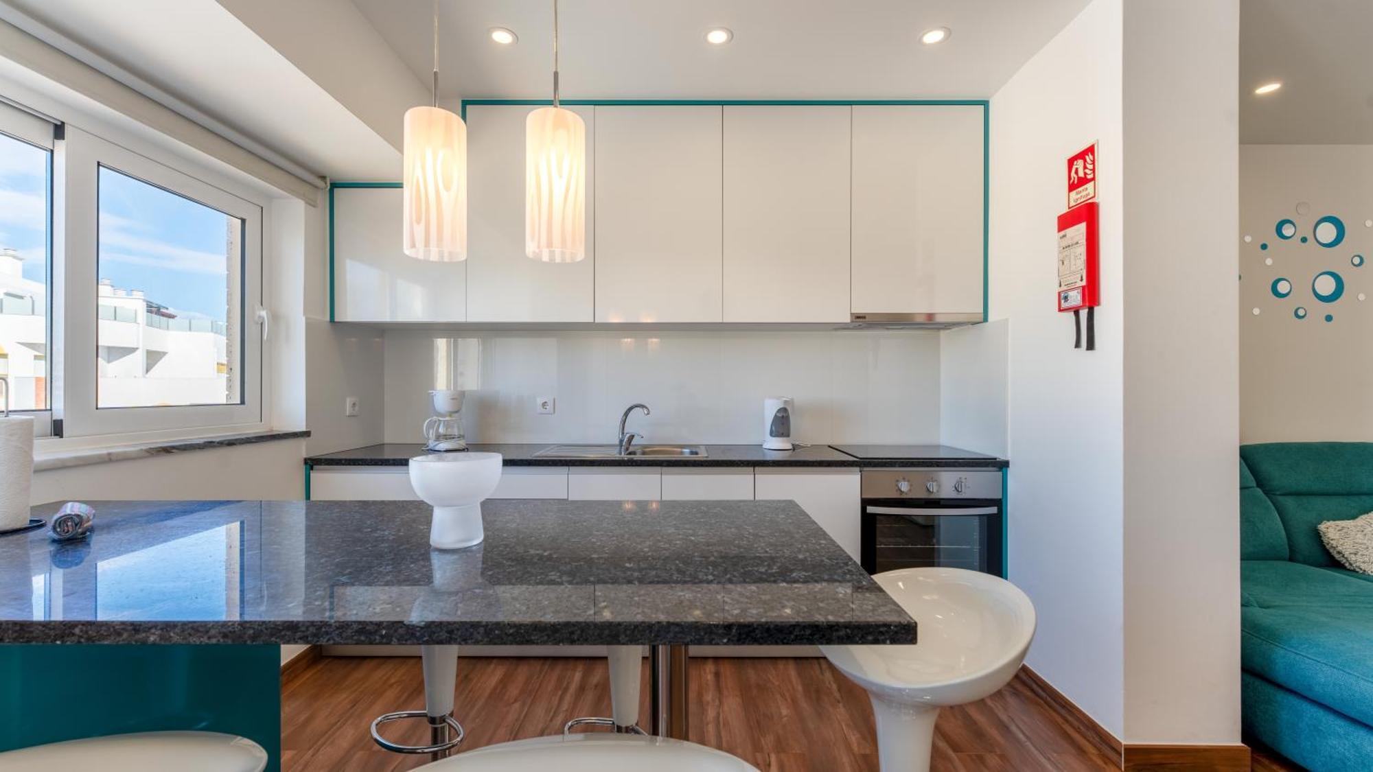 Serene Blue 1 Bdr Flat With Balcony By Lovelystay *